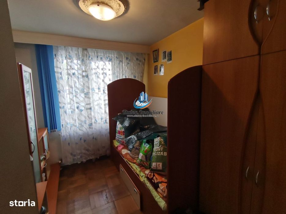 Apartament 3 camere, parter, Zona Carrefour Precista
