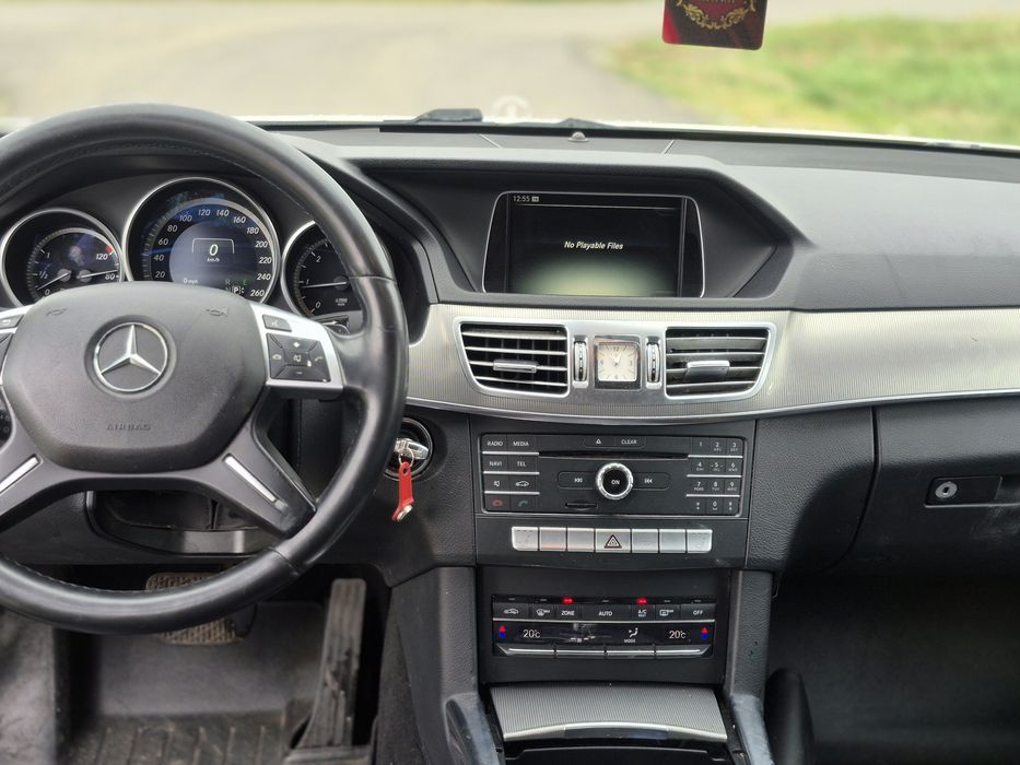 Vand  Mercedes E 2016