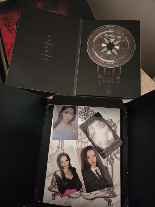 К-поп албум Dreamcatcher - Dystopia: Road to Utopia