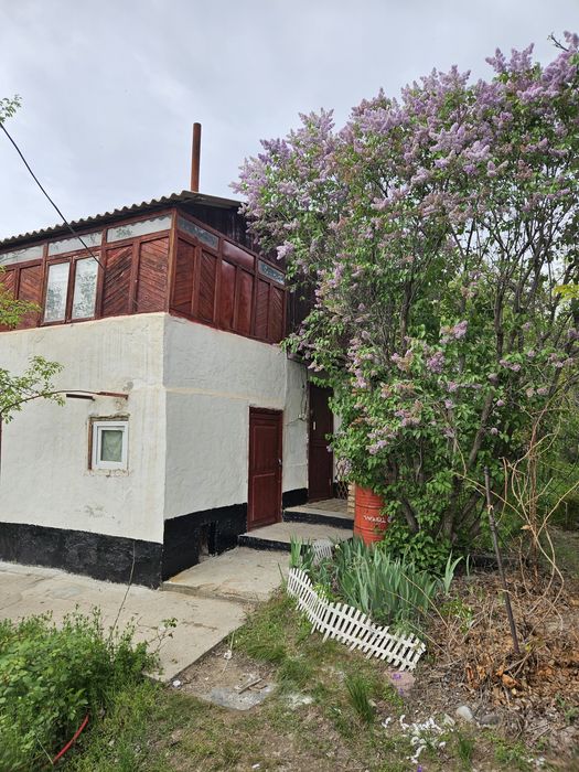 Продам уютную дачу Турар