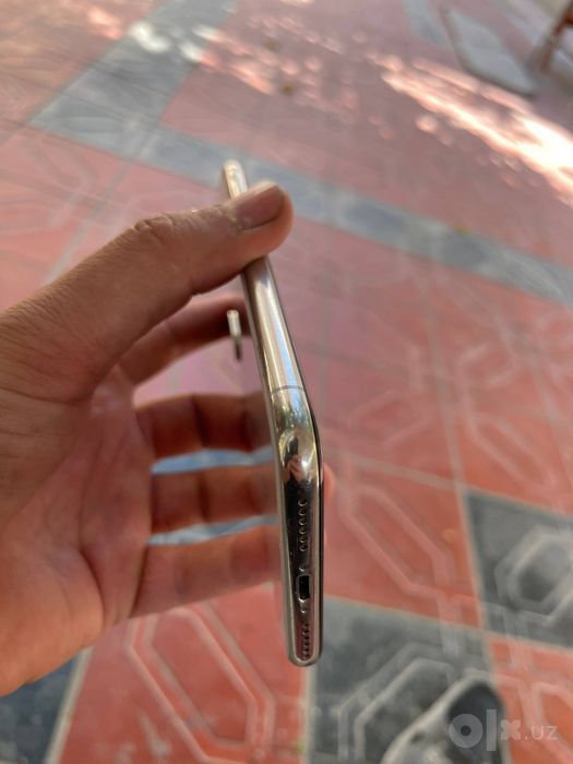 Iphone x 64 talik batareka 100 uselni holati ideal