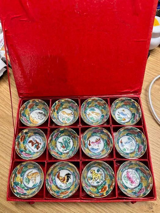 китайски порцеланов сервиз - 12 чашки