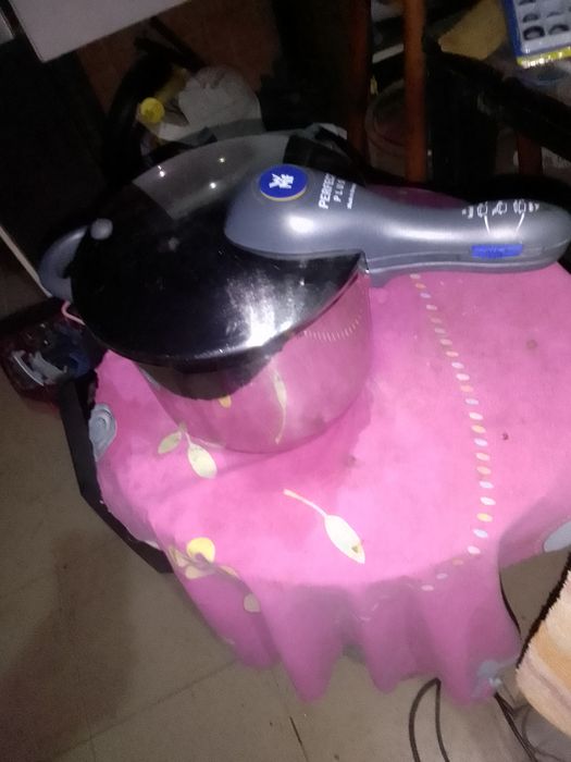Vând oală sub presiune perfect plus