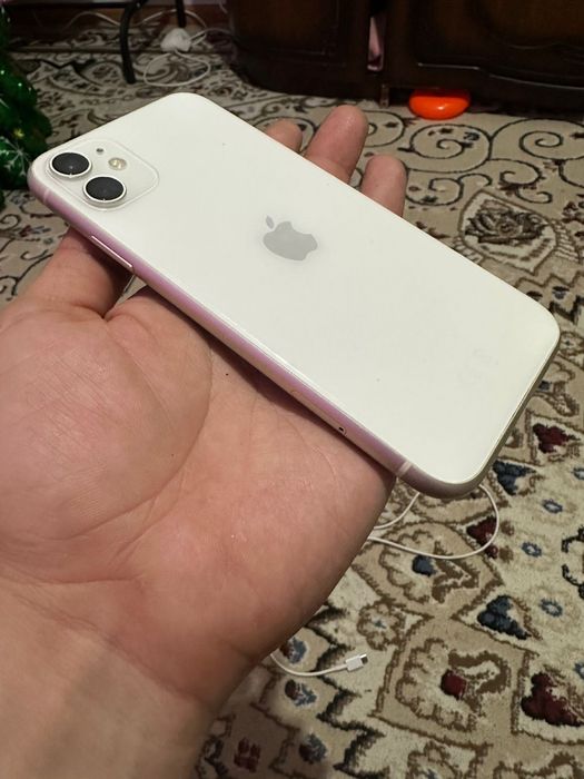 Айфон 11, 64 гб без минусо