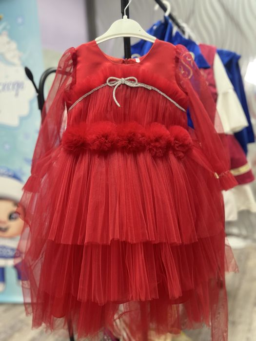 Қызыл көйлек 3000