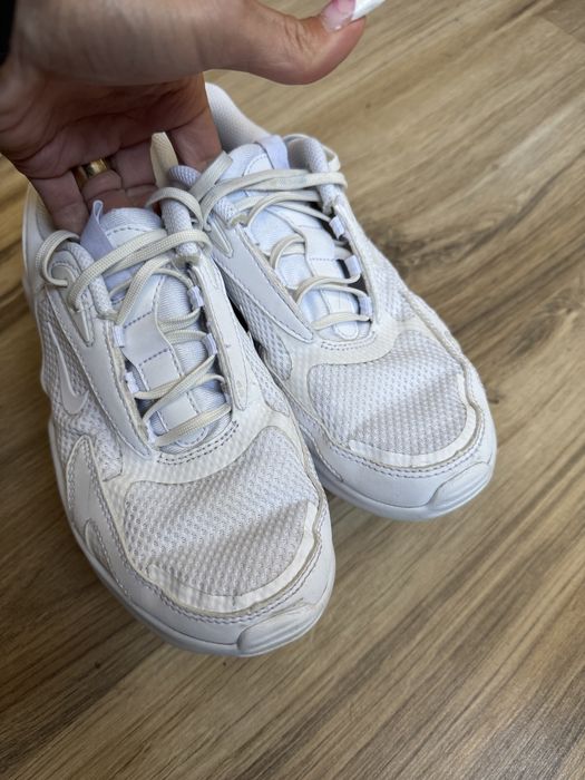 Оригинални бели маратонки Nike Air Max Bolt! 36,5 н