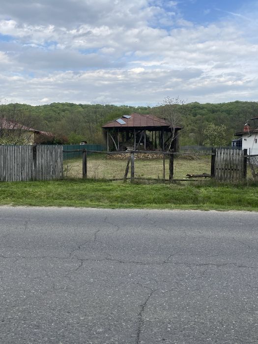 Vand teren intravilan in Cotofenesti