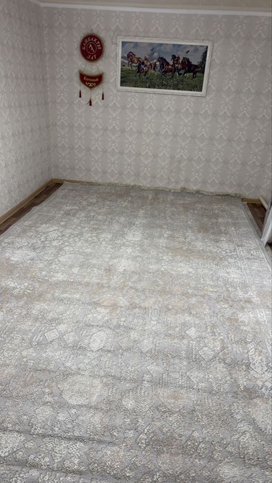 Продам ковер в хорошем состояний