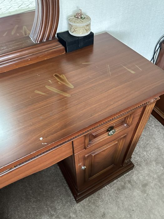 Продам спальный гарнитур (3)