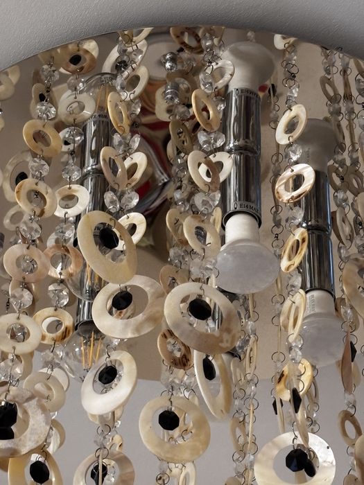 Полилей за таван