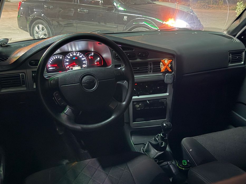 Chevrolet Nexia 2 1.6 кондиционер