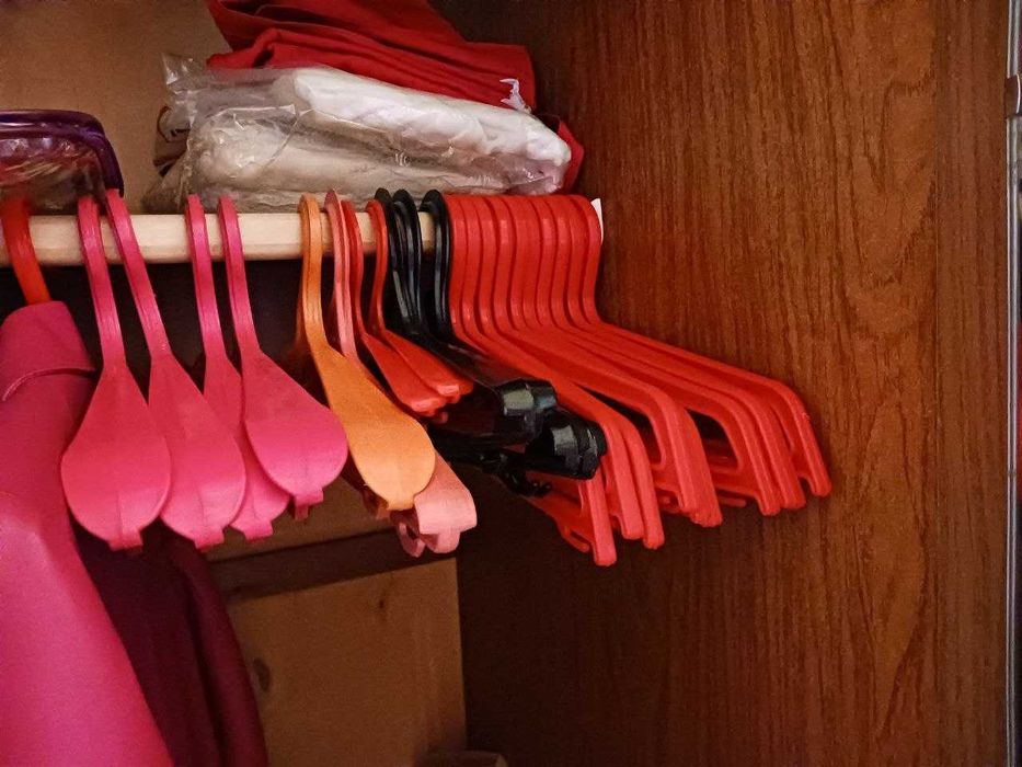 Вешалки для одежды