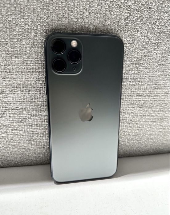 Продам Айфон 11 про