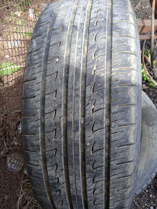 Гуми с 235 60 16