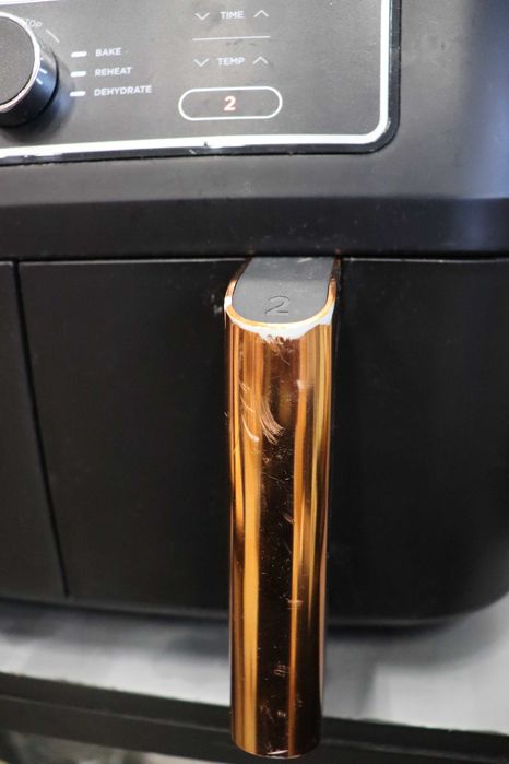 Фритюрник Ninja Foodi MAX Dual Zone, 9,5L Air Fryer, леки ДЕФЕКТИ