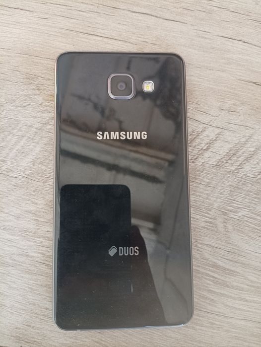 Продаю телефон samsung a5