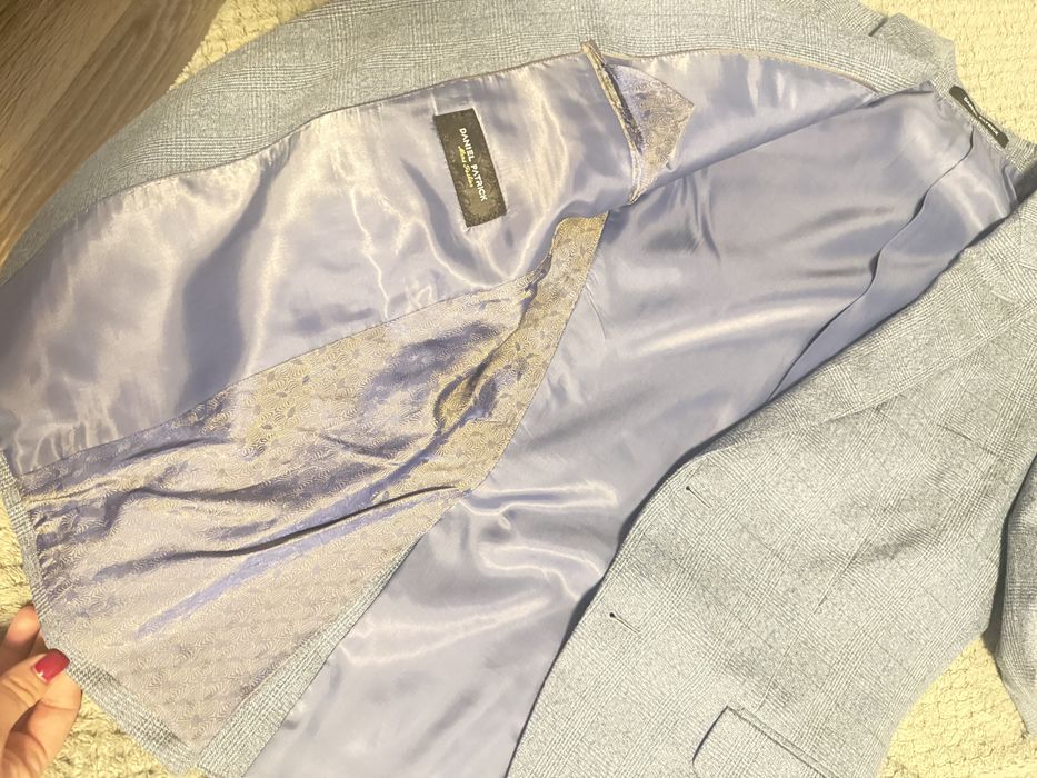 Продам мужской костюм