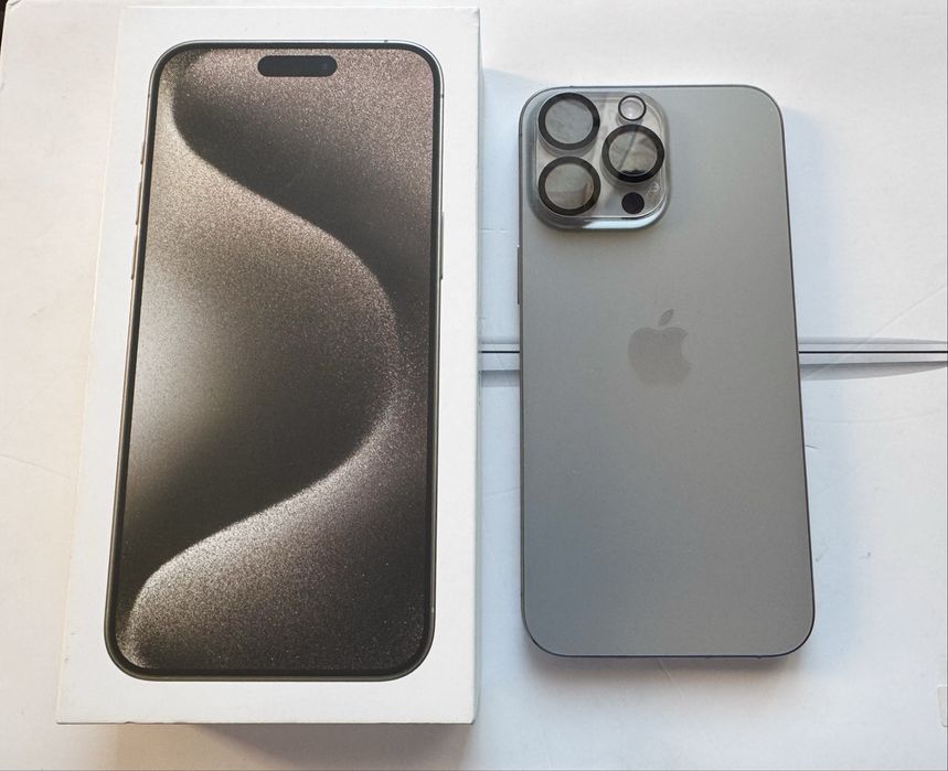 iPhone 15 Pro Max Natural Titanium Ca si Nou 10/10 - 90% baterie