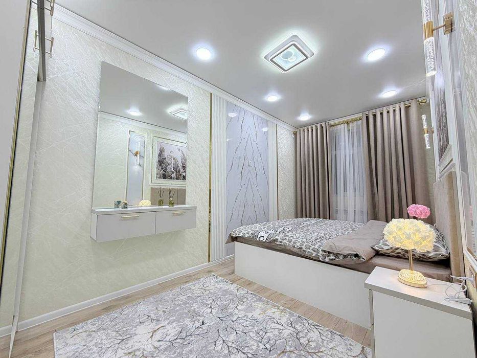 Чиланзарский район рядом метро Чиланзар / срочный вариант / 2в3 Id07