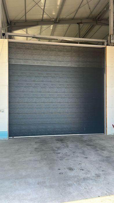 Usa de garaj,  uși secționale , usi tip rulou,  usa industriala