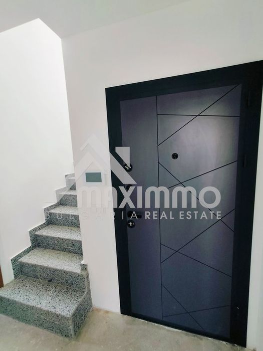 Продава се Четиристаен апартамент в Варна, Левски - 117 кв.м за 1872 €/кв.м - Снимка #8