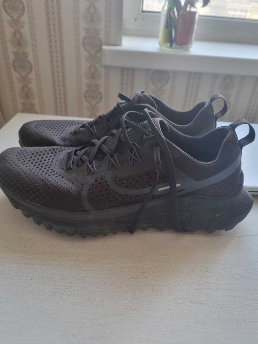 Продам кроссовки Nike Pegasus Trail 4 (US9) Оригинал