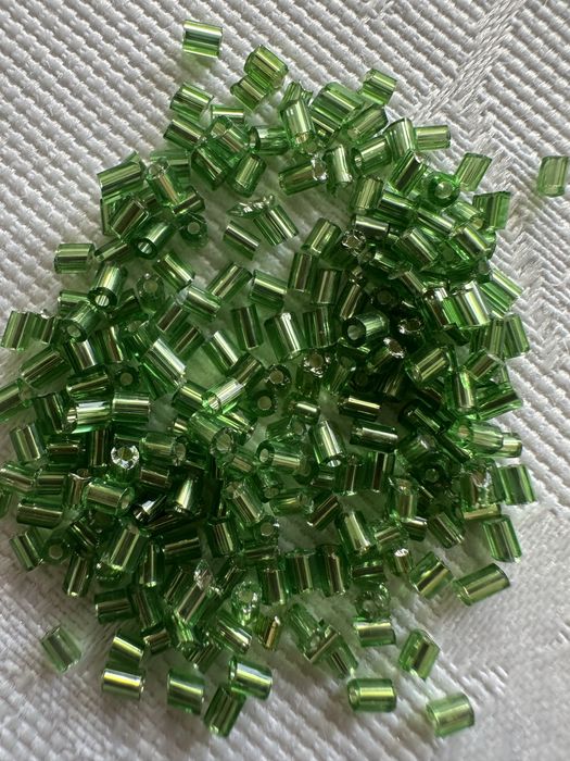 Бисер. Стеклярус. Чехия. Китай.