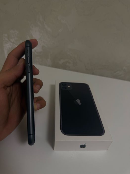 Продам Iphone 11 79%