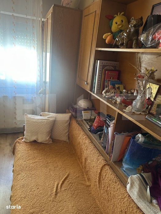 Apartament de vanzare, cu 3 camere, 57 mp, zona Micro 17
