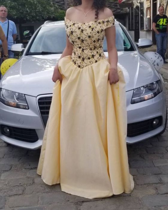 Официална (Бална) рокля екрю с инкрустации по бюстието