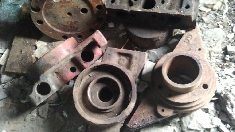 Детали  на трактор Т4