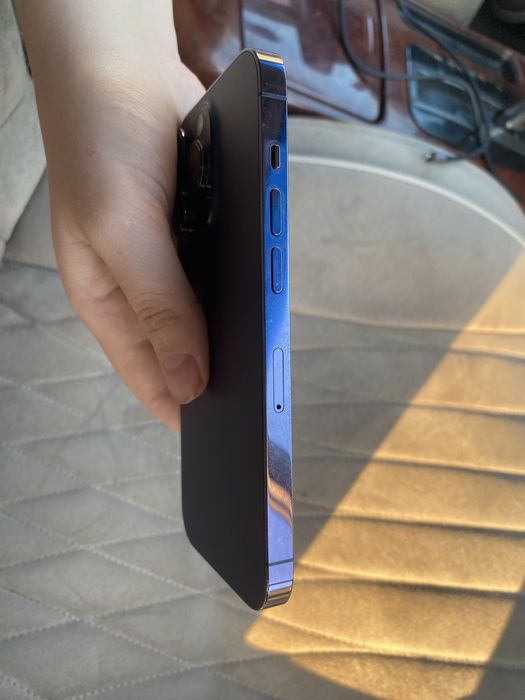 продам Iphone 14 pro