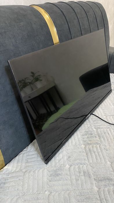 Продаю смарт-телевизор Samsung Smart TV