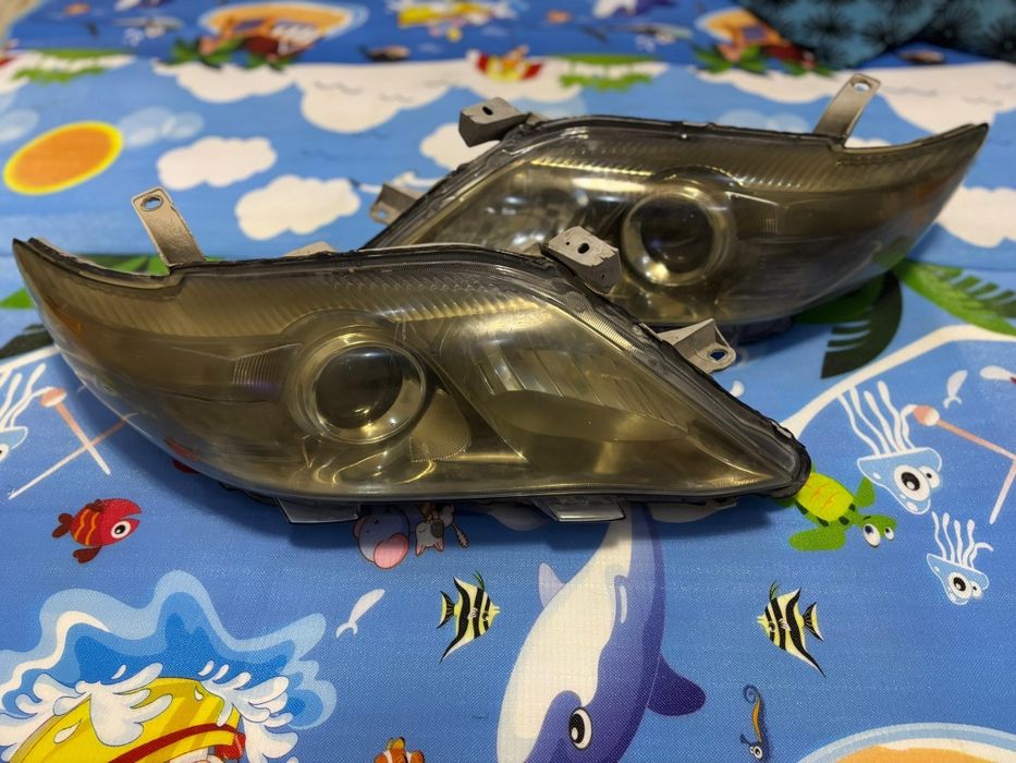 Камри 45  фара 2