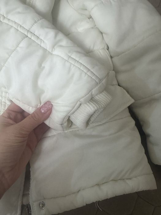 Прдам куртку для девочки