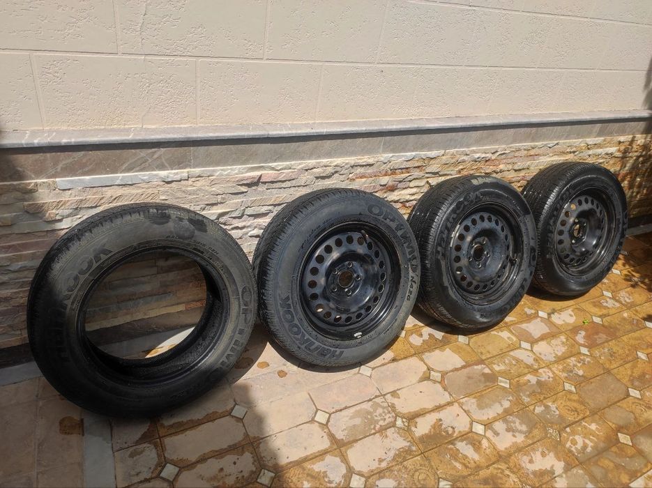 Продам штампованные диски и шины от Шевроле круз Chevrolet Cruze 3 шт.