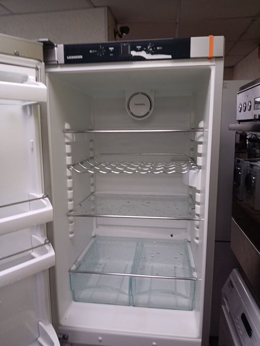 Сив комбиниран хладилник с фризер Liebherr с 2 години гаранция!