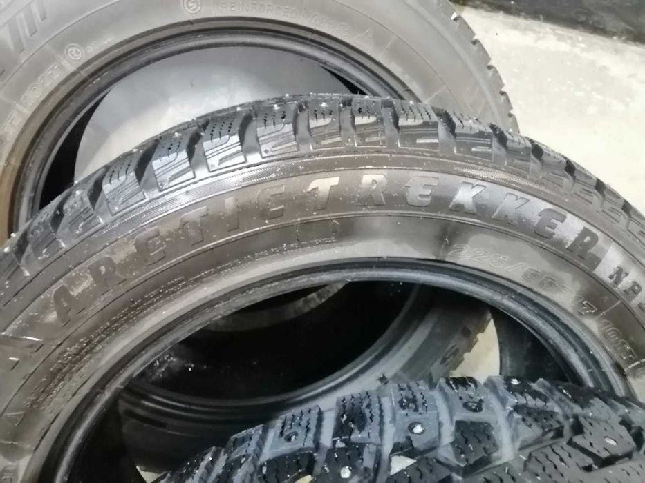 Шины зимние maxxis
