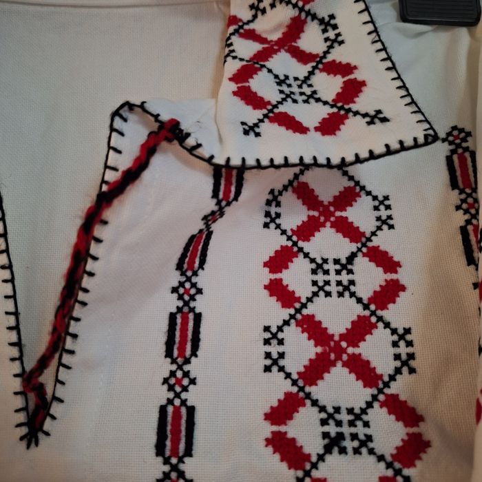 Ie  traditionala barbati