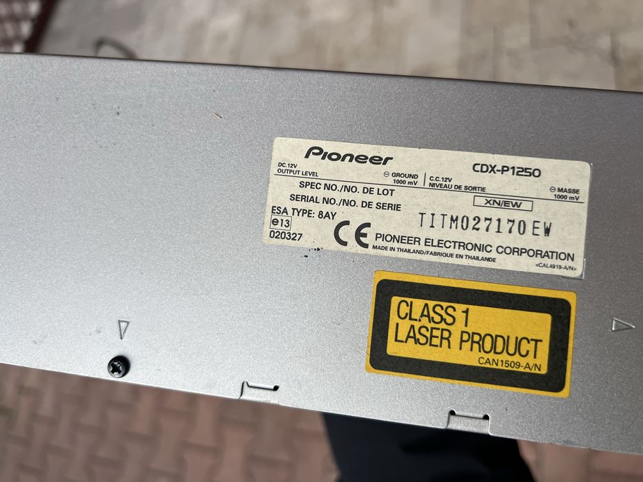 De vanzare player auto pioneer/jvc/sony (radio/casetofon/cd-player)