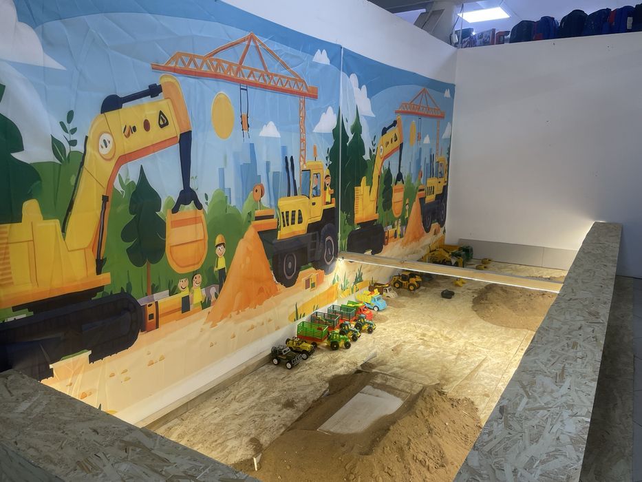 Игровая зона с песком