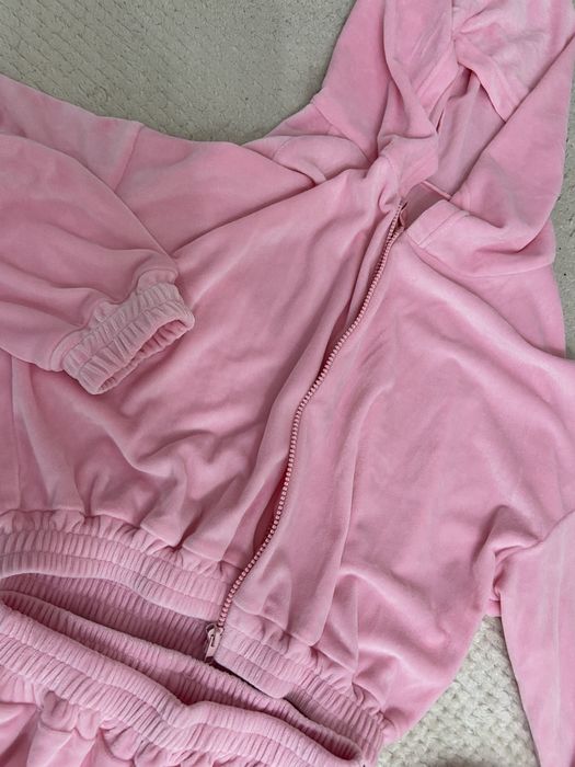 Продам спорт костюм розовый