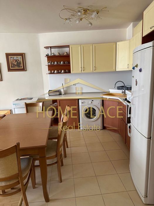 Дава се под наем Двустаен апартамент в Варна, Център - 73 кв.м за 561 € - Снимка #1