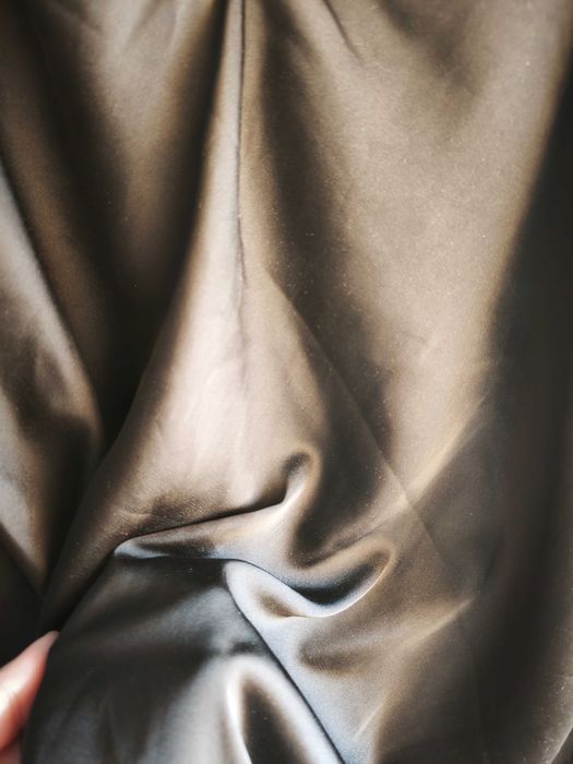 Сатенени рокли Stradivarius