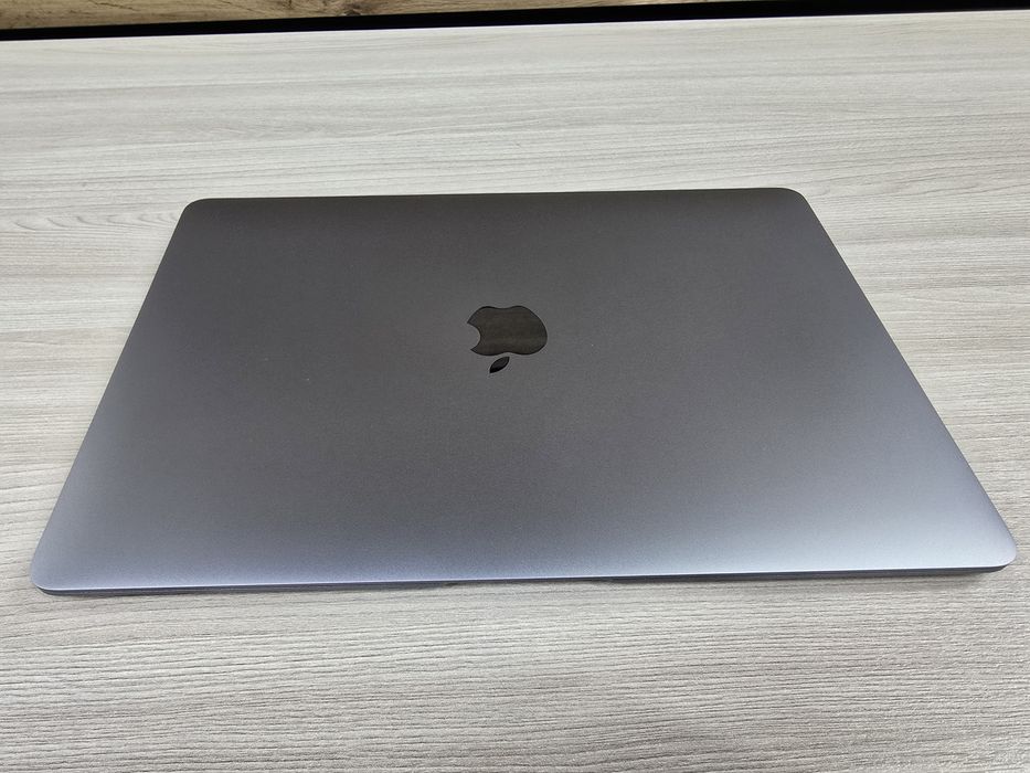 Macbook Air, M1, Ram 8Gb, SSD 256Gb, Retina 2K, EAC