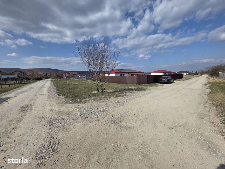 Casa + Teren 416mp Podu Oltului Harman Brasov