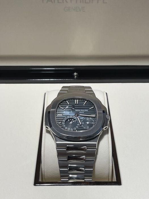 Часовник Patek Philippe Nautilus Power Reserve 5712/1A