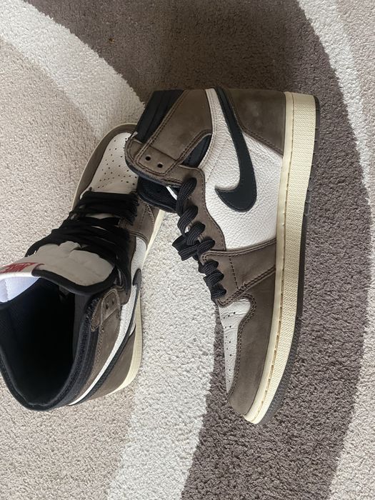 Jordan 1 Retro High OG SP Traviss Scott Mocha