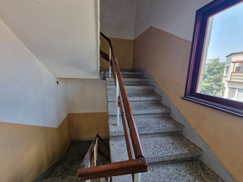 Продава се Двустаен апартамент в Пазарджик, Център - 52 кв.м за 726 €/кв.м - Снимка #4