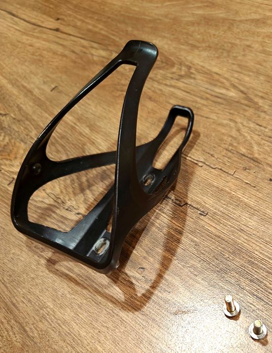 Кошничка за бидон CUBE